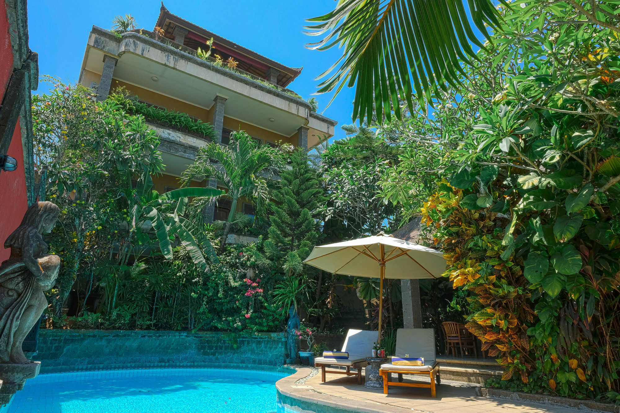 Ellies Hotel Nusa Dua  Exterior photo